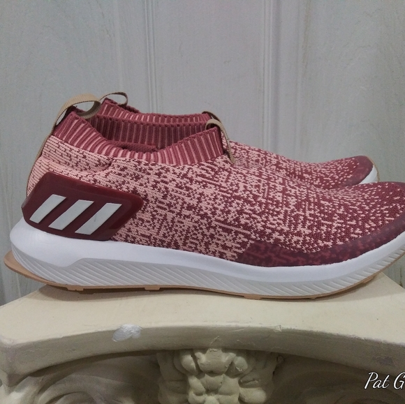 🆕Adidas RapidaRun 🏃Laceless Sneaker... - Picture 4 of 8